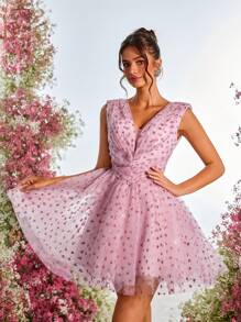 SHEIN Belle Robe élégante, romantique et digne, pour le printemps et l'été, rose pâle, en tulle, avec imprimé motifs coeurs, sans manches, taille froncée, dos nu, taille marquée, ourlet en A, brides croisées dans le dos, robe de graduation, de mariage, de concert, de vacances, d'été mignonne, de bal de promo, d'invitée de mariage, de soirée - Rose bonbon - Voir 6