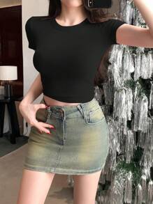 DAZY Women Solid Color Round Neck Short Sleeve Cropped Slim Fit Casual T-Shirt Top - Black - View 3