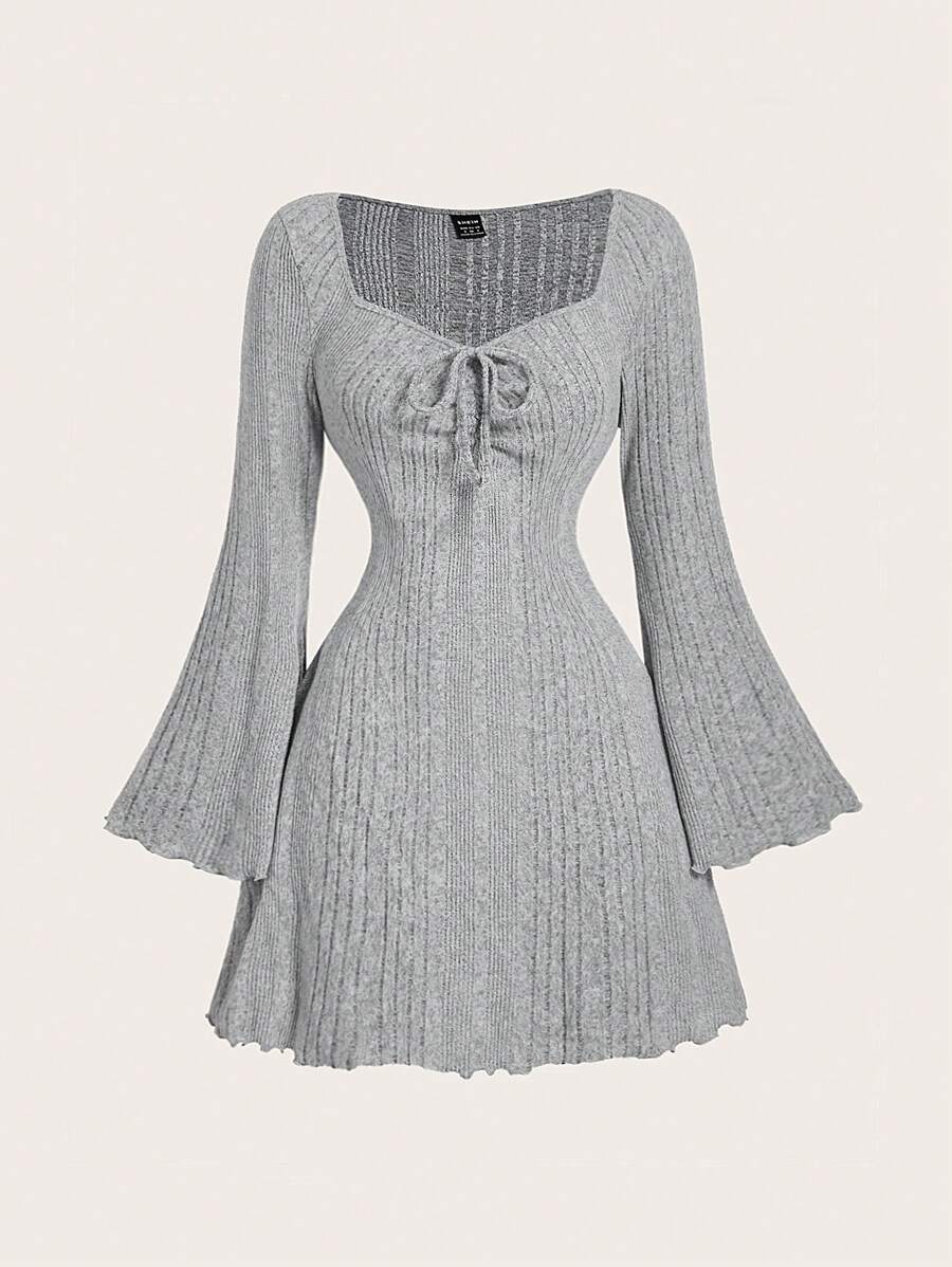 SHEIN MOD Đầm mini tay chuông cổ tim màu trơn cho nữ - Màu Xám nhạt - Xem 1