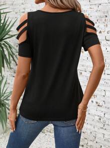 SHEIN LUNE Camiseta casual de mujer de verano con escote en V de punto, hombros abiertos, manga corta y cremallera con estampado - Negro - Ver 2