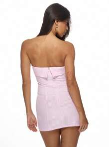 MISSGUIDED Vestido corto mini sin tirantes tipo bandeau con estampado de cuadros rosa tipo , vestido ajustado sin hombros para fiesta de primavera, cóctel o jardín