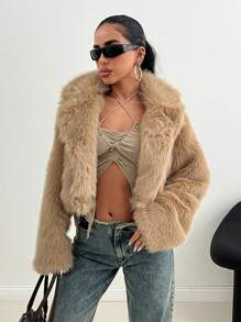 EURMUSE Stylish Faux Fur Oversize Cropped Women's Jacket - Mocha Brown - View 3