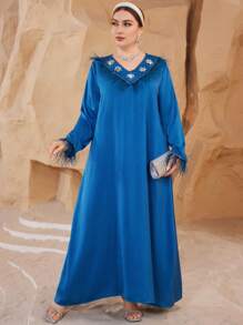 Al Najma Gaun Wanita Ukuran Besar dengan Kerah Ruffle dan Blok Warna Berhiaskan Manik-manik - Dusty Blue - View 5