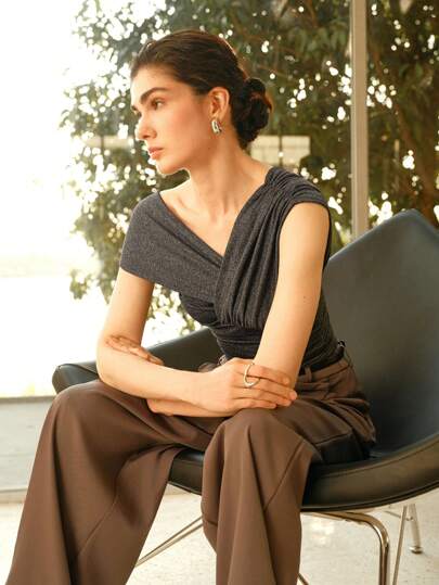 Gloray Women Solid Color Pleated Asymmetrical Knit Sweater