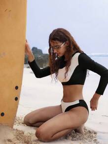 Swim SPRTY 2pcs Women Black & White Printed Design Round Neck Long Sleeve Swimwear Suit, Easy To Wear Sports Casual Surfing Outfit, Festival Boho, Summer Beach Vacation - Black and White - View 2