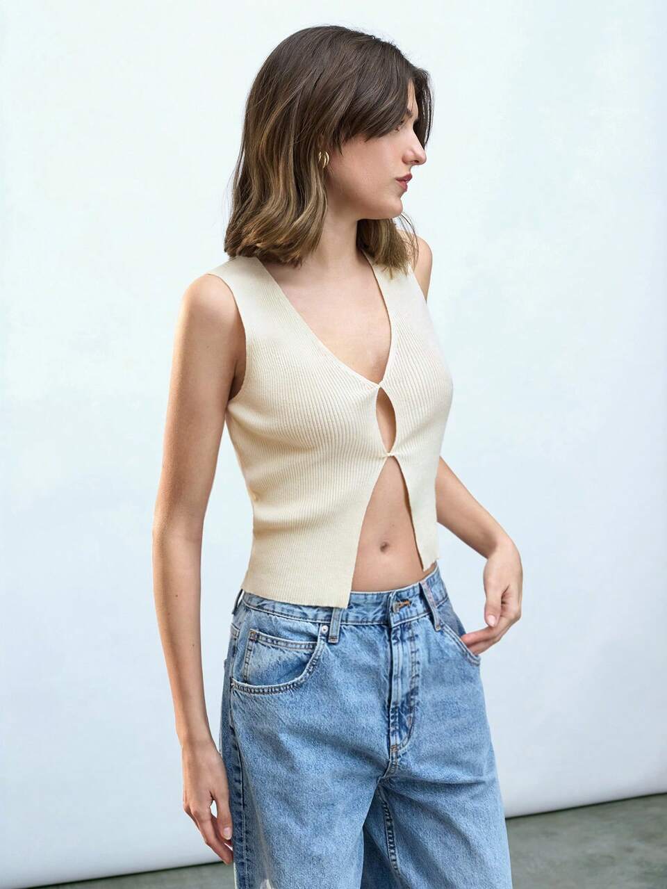 SHEIN Maija Women's Apricot Hollow-Out V-Neck Sleeveless Casual Knitted Crop Top, Sexy And Minimalist Summer Wear Going Out
