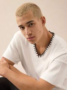 Manfinity VCAY Men's Fashion Casual V-Neck Jacquard Knit Ribbed Contrast Stitching Loose Dropped Shoulder Knitted Sweater T-Shirt, For Fall Winter - White - View 5