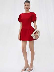 Aveloria Rosie 公主短款郁金香印花泡泡袖拼接下摆圆领短袖连衣裙 - 紅色 - 查看 4