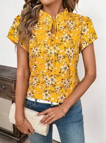 SHEIN Clasi Curvy Plus Size Women's Daily Casual Elegant Yellow Bow Knot Short Sleeve Floral Shirt,Office Outfits For Women,Teacher,Business Casual Women,Summer Outfits For Women,Vacation Outfits Women,Women Summer Clothes,Going Out Tops Women,Cute Summer Tops,Women Clothing Summer,Yellow Shirt - Yellow - View 1