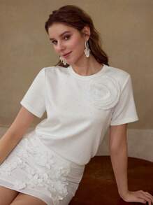 MOTF PREMIUM Camiseta con detalles de rhinestones y estampado floral estéreo - Blanco - Ver 3