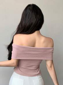 DAZY 休闲简约纯色露肩紧身 T 恤