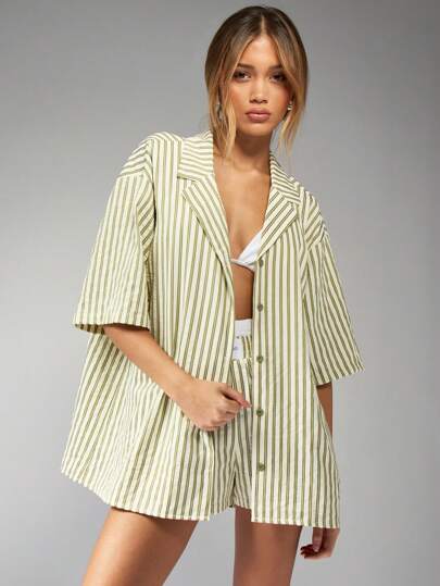 MISSGUIDED Camisa de playa oversize a rayas verticales con botones y cuello, blusa ligera de verano para vacaciones y uso casual, de manga corta
