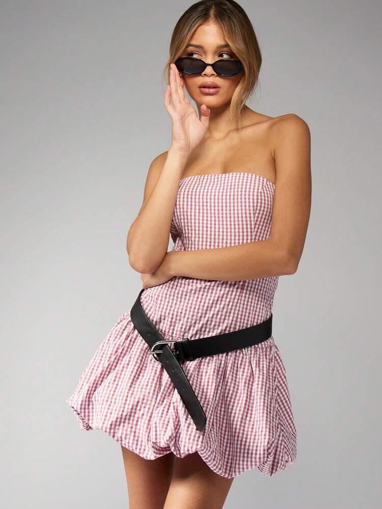 MISSGUIDED Sukienka mini w kratkę Gingham z bufiastym dołem i ramiączkami typu spaghetti, na lato i wiosnę, słodka, marszczona, z obniżoną talią, na imprezę, piknik, dzień, herbatę, Boże Narodzenie