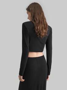 Ontre Nouveau T-shirt court à encolure ronde, larges bretelles, col croisé drapé, manches courtes pour femmes, style minimaliste élégant, saison printemps, rétro vintage - Noir - Voir 6