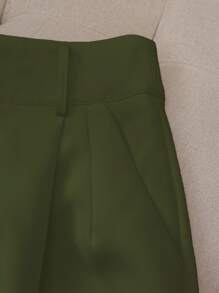 Franclia Women's Casual Solid Color Shorts For Commuting