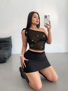 Flirla 女士加大码不对称领口荷叶边单肩亮片网眼衬衫 - 黑色 - 查看 5