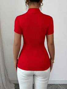 Chiquease 女士性感优雅派对及节日红色蝴蝶结装饰修身高弹柔软亲肤百搭短袖百搭 T 恤 - 紅色 - 查看 2