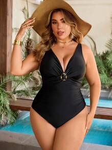 SHEIN Swim Curve 大码连体纯色泳衣，金属装饰，简约朴素，女士度假休闲夏季沙滩泳衣