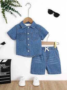 SHEIN Playful Pals 男婴休闲水洗蓝色宽松牛仔衬衫和宽松牛仔短裤套装，简约时尚百搭设计，适合日常穿着