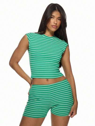 MISSGUIDED Striped Ribbed Co-Ord Set Crop Top And Biker Shorts Workout Athletic Lounge Two Piece Summer Beach Matching Set Stretchy Casual Christmas