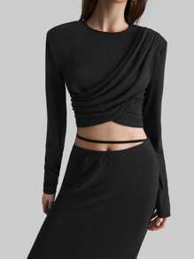 Ontre Nouveau T-shirt court à encolure ronde, larges bretelles, col croisé drapé, manches courtes pour femmes, style minimaliste élégant, saison printemps, rétro vintage - Noir - Voir 2