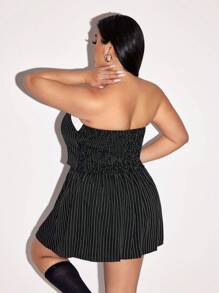 SHEIN ICON Plus Size Striped Office Outfit, Striped Camisole Top And Striped Pleated Skirt 2Pcs Set - Black and White - View 2