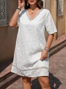 SHEIN Clasi 大码休闲日常连衣裙，简约而时尚