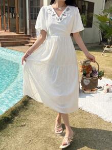 DAZY 春季新款夏季女式刺绣泡泡袖高腰长裙，适合初次约会的迷人装扮 - 白色 - 查看 3