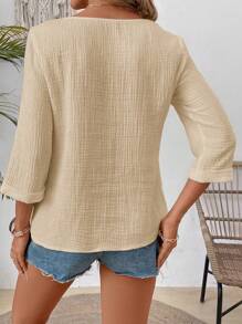 Chiquease 假日休閒純色紋理襯衫 - 杏色 - 查看 2