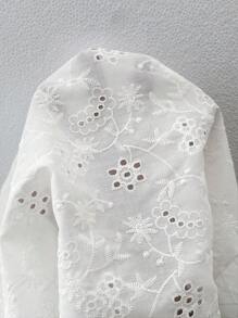 SHEIN LUNE Blusas bonitas para mujer, blusa blanca de verano con bordado de ojetes y mangas cortas con volantes, blusas de verano