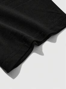 Manfinity Homme Plus Size Men 2pcs/Set Graphic Print Round Neck Short Sleeve T-Shirt And Shorts - Black - View 4