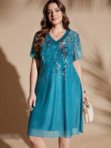 SHEIN Clasi Sukienka damska plus size z nadrukiem roślinnym i dekoltem w serek i krótkim rękawem - Zielony - Zobacz 5