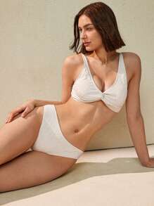 SHEIN Swim Ensemble bikini 2 pièces avec Top à col en V profond et bas torsadés, style de base simple, convient à tous les âges, pour les vacances à la plage en été - Beige - Voir 5