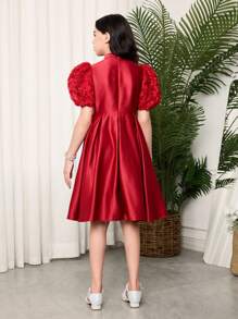 SHEIN 青少年女孩合身优雅镂空腰部喇叭形 A 字形连衣裙 - 紅色 - 查看 2