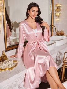 Conjunto de camisón y bata con decoración de lazo en seda sintética y malla