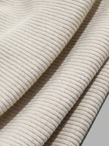 RueChic Men 2pcs Pack Patch Detailed Drawstring Waist Regular Shorts - Multicolor - View 4