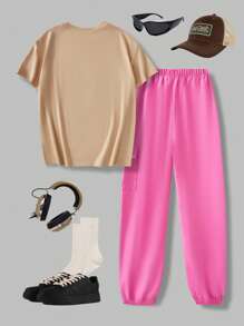 SHEIN Explorewe 2 件套青少年男孩时尚星星卡通印花圆领 T 恤和休闲工装慢跑裤