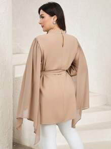 Veilorie Plus Size Women 3D Floral Emblemed Poncho Top, Elegancki Styl Retro