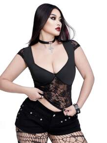 Whyspr Blusa transparente de encaje con escote en V y lazo, talla grande y sensual