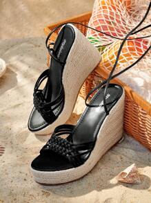 Styleloop Sandal cao gót nữ mũi tròn đan rơm quai chéo, giày mùa xuân cho kỳ nghỉ xuân và lễ Phục sinh - màu đen - Xem 1