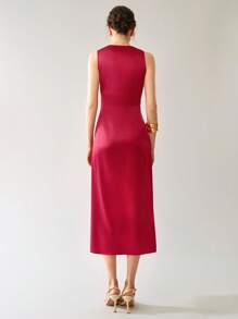 Uhlyne Uhlyne Sleeveless V-Neck Midi Dress, Elegant Fitted Style For Women, Suitable For Wedding Season - Burgundy - View 4