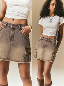 Poéselle Women's Front Button Pocket Simple Frayed Hem Casual Denim Mini Skirt