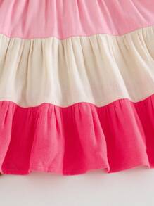 Cozy Pixies Vestido de bebé niña con cintura ceñida, ruedo con volantes, cuello cuadrado y parches de colores contrastantes