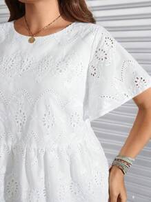 SHEIN LUNE Plus-Size Women'S Summer Boho White Embroidered Fabric Round Neck Short Sleeve Doll Version Loose Casual Dress - White - View 4