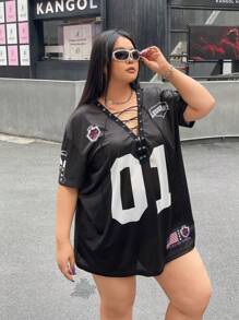 SHEIN EZwear Camiseta negra de corte holgado con cordón y pompones, talla grande