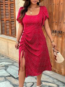 Celure 大码彩色圆点 V 领短袖褶皱下摆开衩连衣裙，优雅度假、通勤之选 - 紅色 - 查看 3