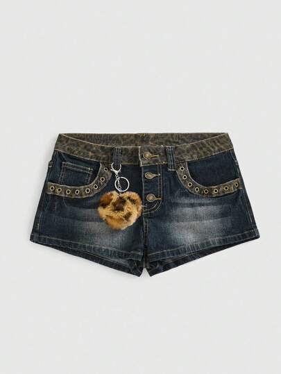 Grunge Punk Spring Break Concert, Women Rave, Vintage Y2K Baddie Sexy Low-Waisted Leopard Patchwork Distressed Street Pendant Heart Leopard Print Plus Size Denim Shorts