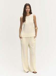 Nöista Pantalones texturizados con estilo. Nuestros pantalones texturizados de pierna ancha ofrecen comodidad ceñida y estilo con una cintura elástica para un ajuste acogedor.