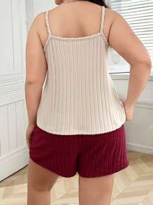 Plus Size Comfortable Textured Knit Heart Embroidery Camisole Top And Shorts Pajamas Set, Outfits - Red - View 2