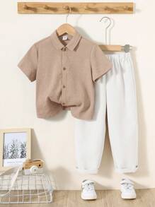 SHEIN 2 pièces/Set Jeunes garçons Décontracté École Confortable Mode Simple Polyvalent Doux Chemise polo à manches courtes et pantalon assortis, Convient pour le port quotidien, l'école, les voyages, les sports, le printemps/l'été - Kaki - Voir 3
